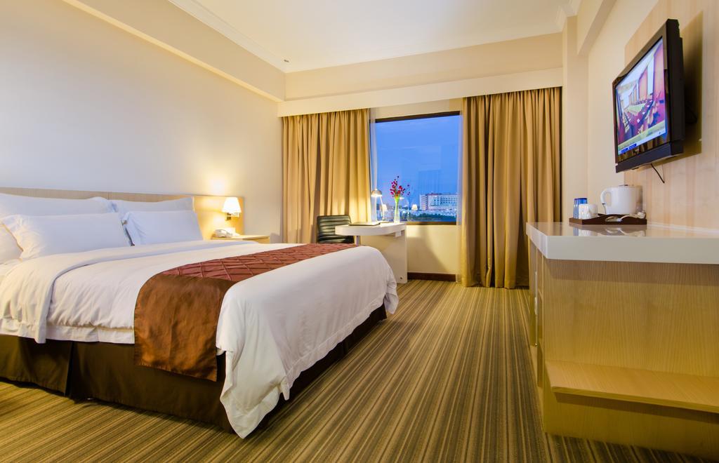 Le Grandeur Hotel Balikpapan Room photo