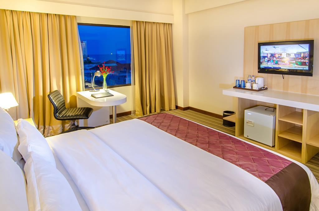 Le Grandeur Hotel Balikpapan Room photo